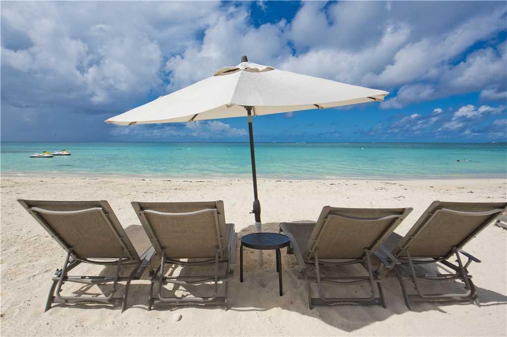 Regal Beach Club George Town Extérieur photo